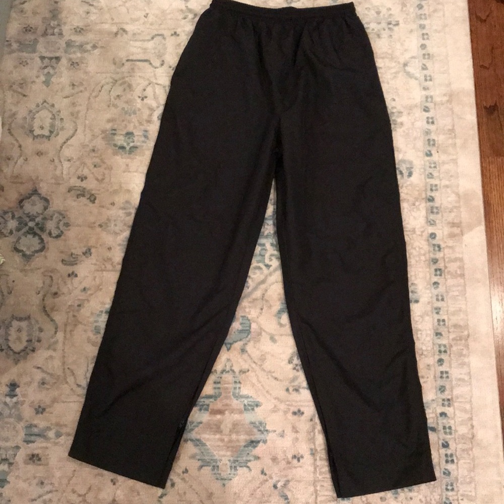 Rain resistance pants